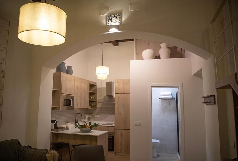 סביליה Casa Palacio Bustos Tavera מראה חיצוני תמונה